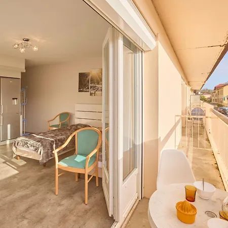 Lumineux Centre-ville, 2 Personnes, Wifi, Animaux Admis *